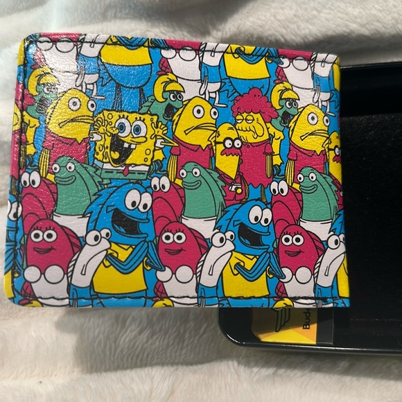 NWT Buckle Down Bi-Fold Wallet with Credit Cards, ID and Bill Slots. - Picture 9 of 10